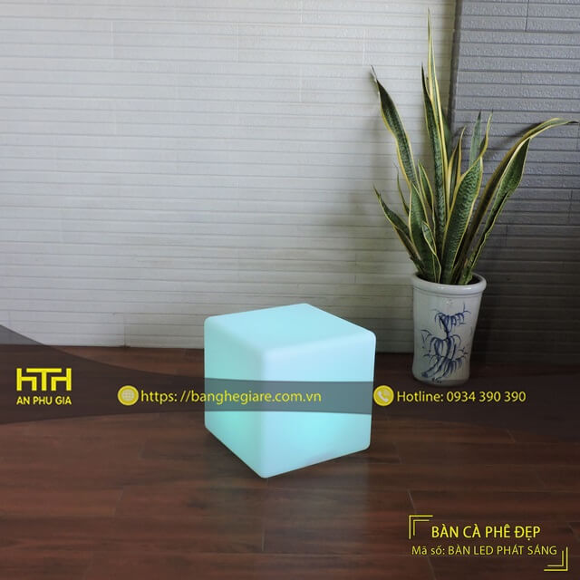 Bàn led phát sáng độc đáo