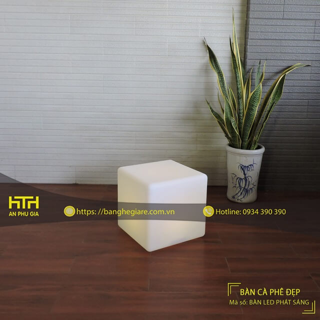 Bàn led phát sáng đẹp bền