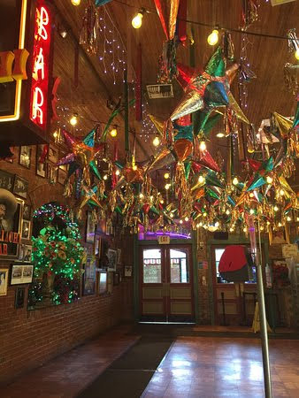trang tri den quan cafe kieu noel