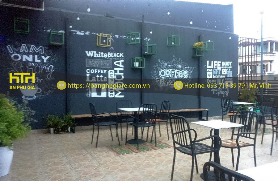 Bàn ghế cafe sân vườn phù hợp với túi tiền