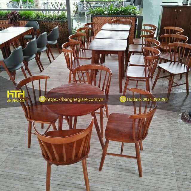 Ghế gỗ cafe ấn tượng