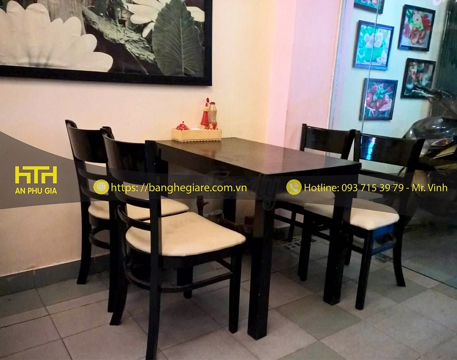 Bộ bàn ghế gỗ cho quán ăn