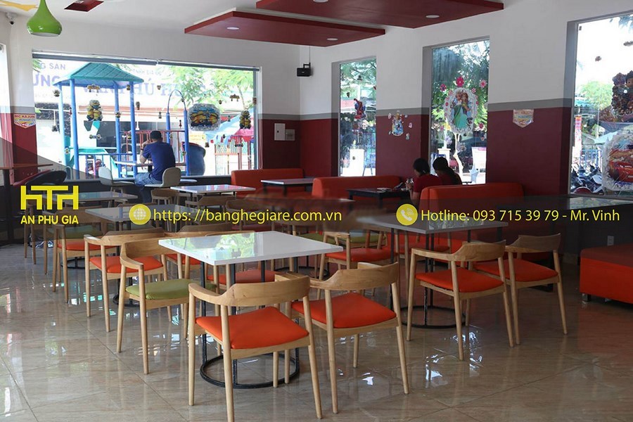 Các mẫu bàn ghế nhà hàng nào đang là xu hướng hiện nay?