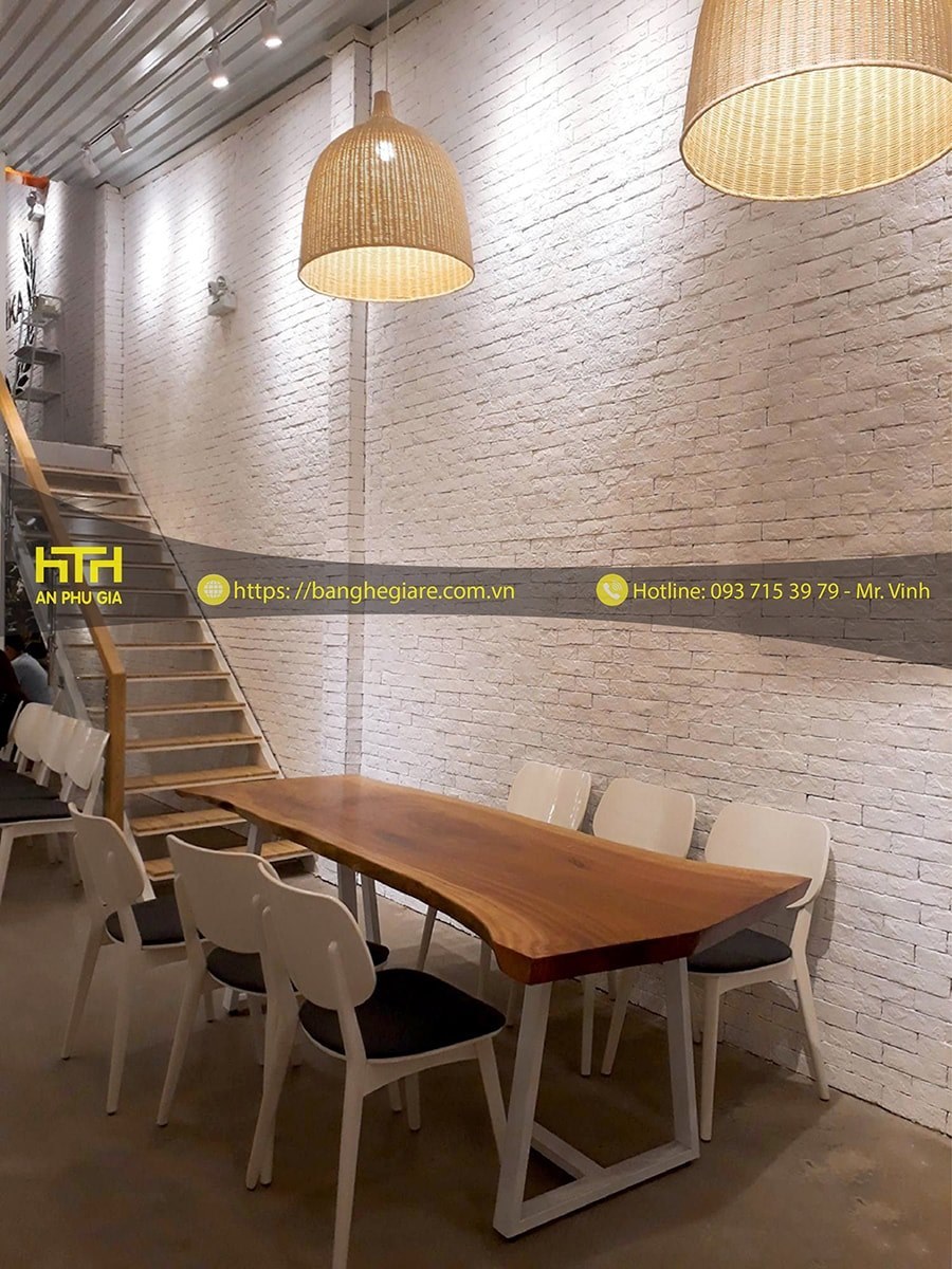 ghế cafe gỗ sang trọng