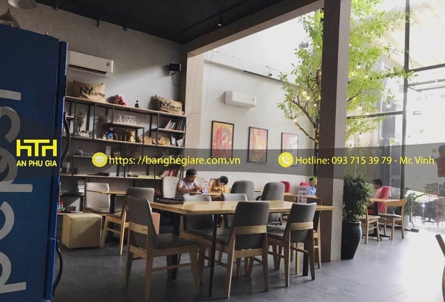 Bàn ghế cafe trong nhà bền đẹp