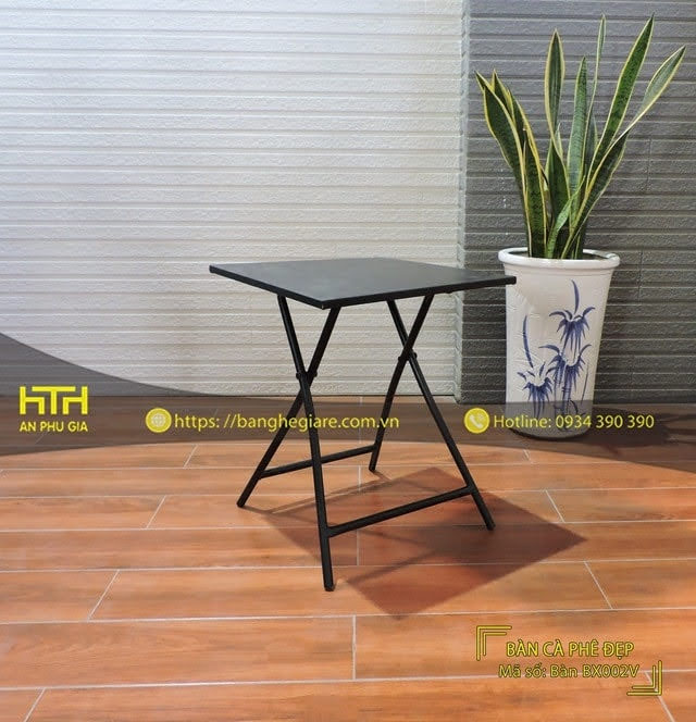 bàn gấp gọn chân sắt