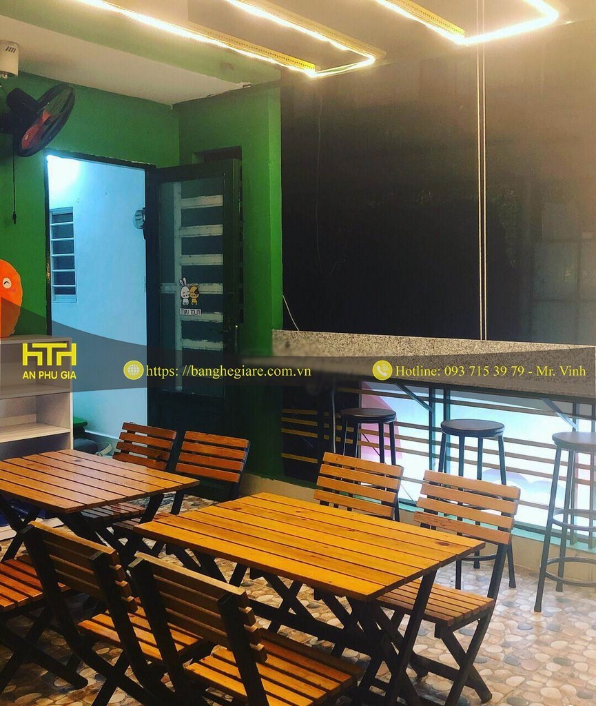 bàn ghế quán cafe có kích thước nhỏ gọn