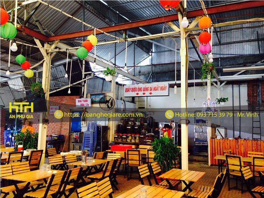 Mẫu bàn gỗ quán nhậu giá rẻ