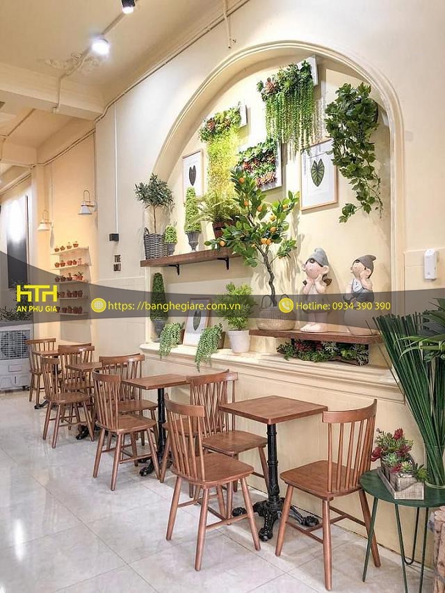 Bàn ghế gỗ cafe hợp xu hướng