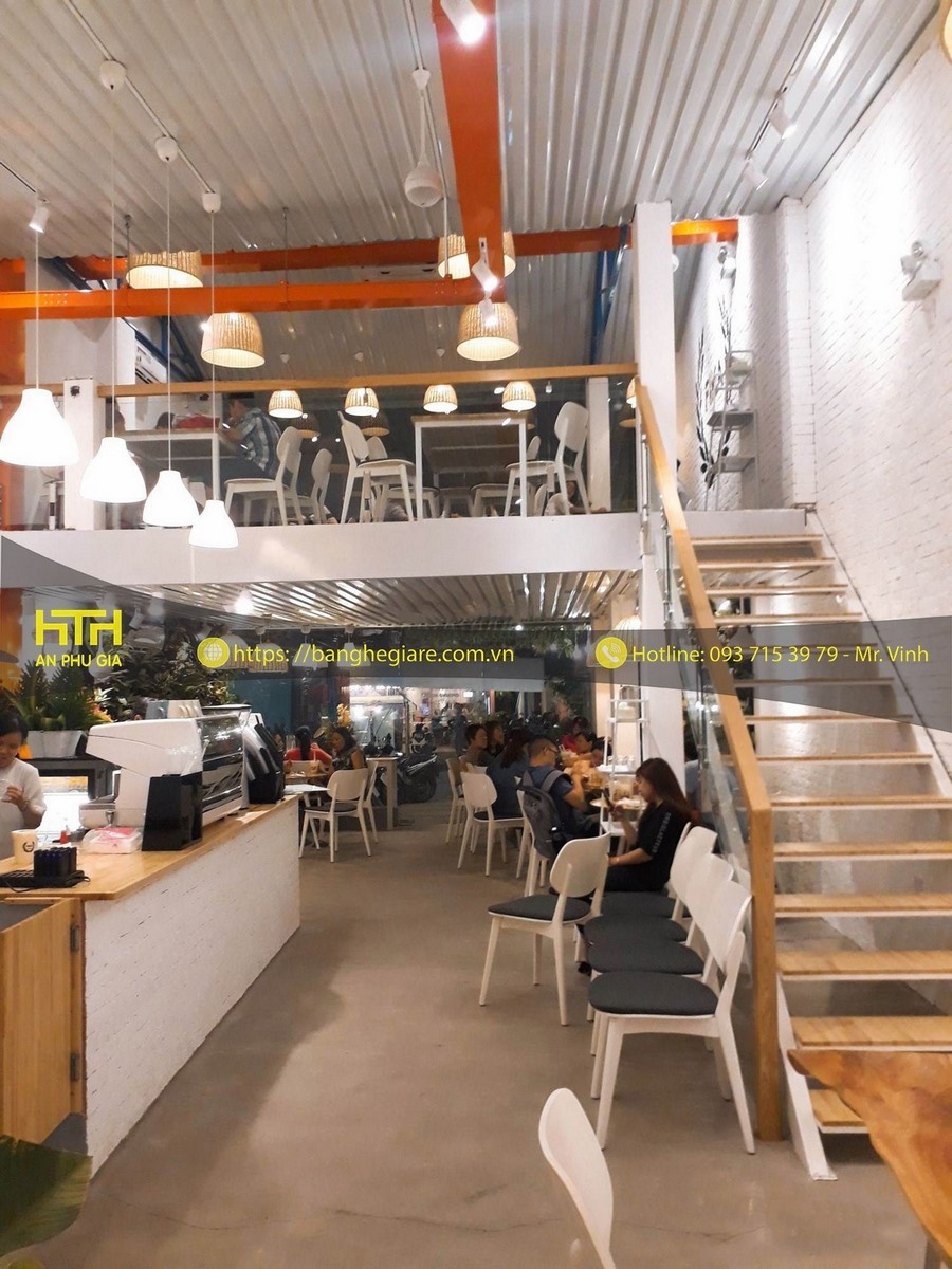 bàn ghế cafe thủ đức thu hút