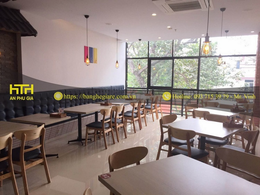 bàn ghế gỗ quán ăn mới thu hút