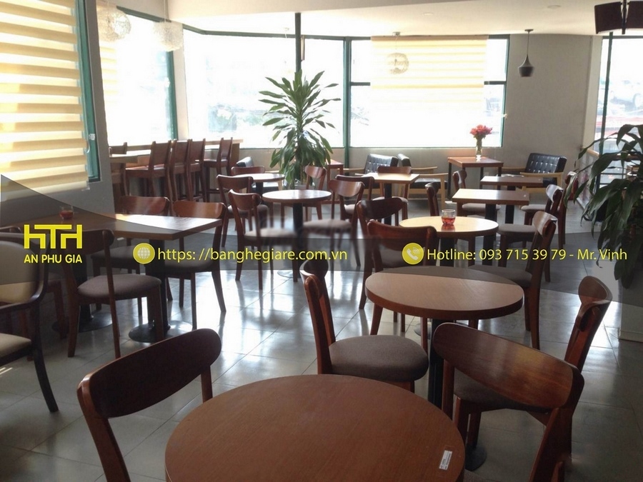 Bàn ghế gỗ cafe quận Tân Bình tphcm mộc mạc