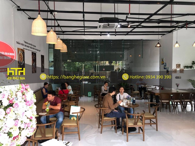 Ghế gỗ cafe Wishbone xu hướng mới
