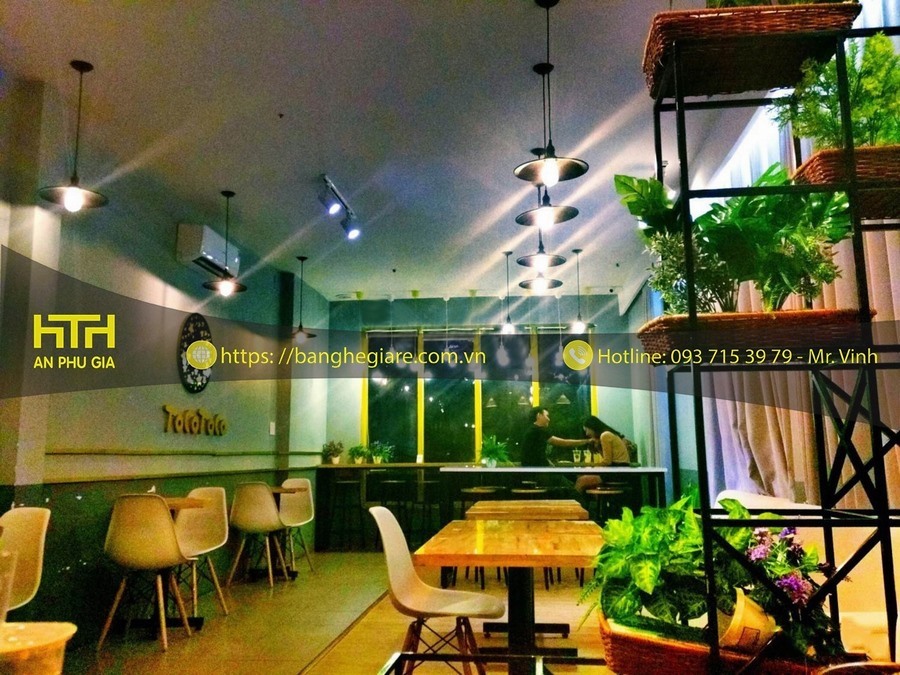 ghế gỗ Eames giá rẻ lịch thiệp