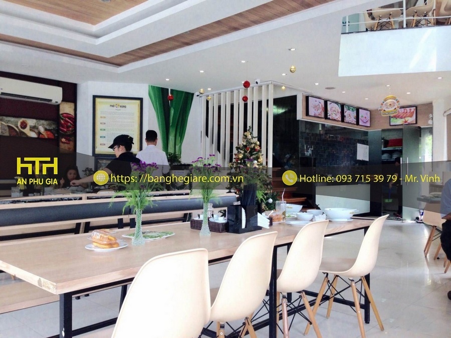 ghế gỗ cafe Eames đẹp trẻ trung