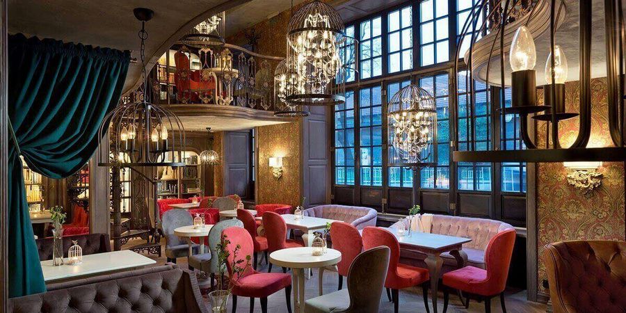 cách trang trí quán cafe không gian hẹp