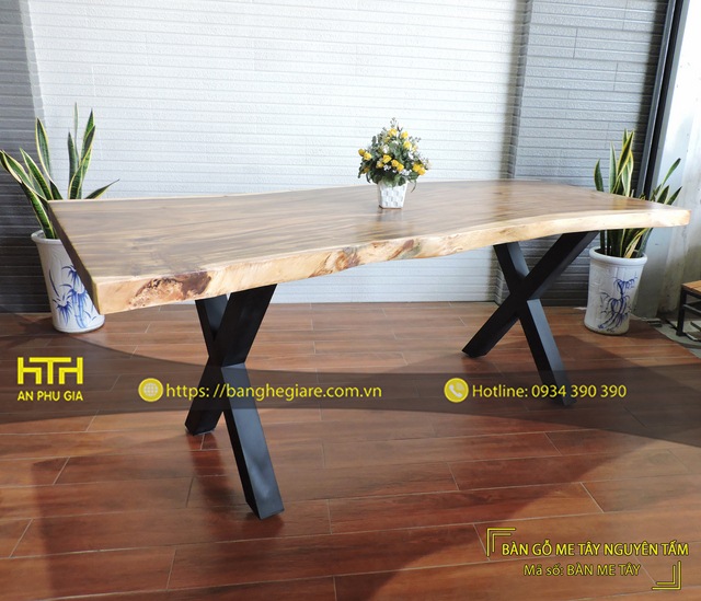 Bàn cafe gỗ me tây ấn tượng