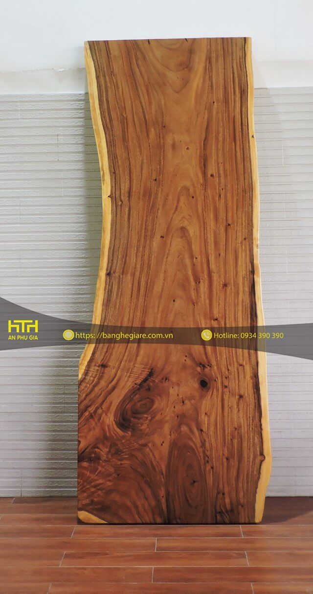 Bàn me tây dài sang trọng, thiết kế đẹp