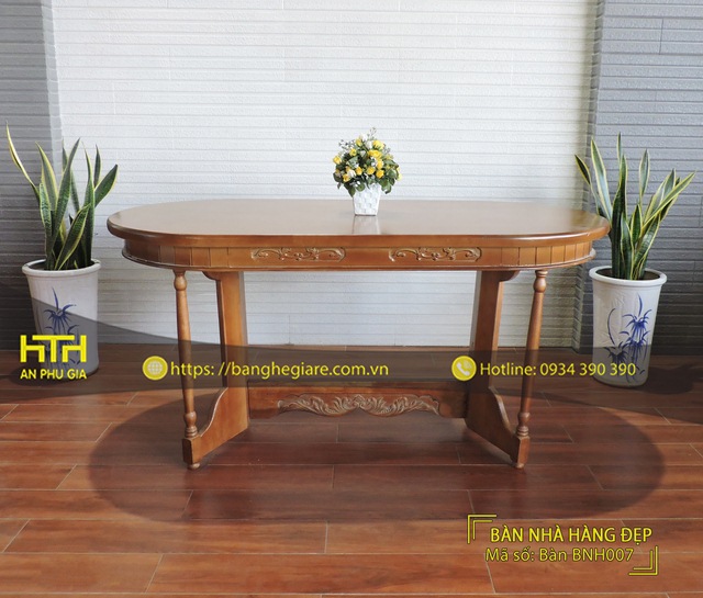 Bàn nhà hàng BNH007 sang trọng