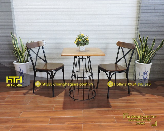 Bàn sắt cafe BCF TO02 chất lượng cao