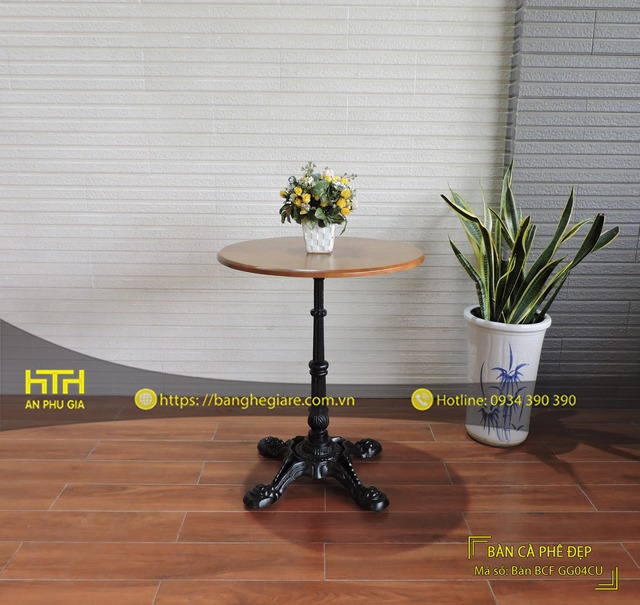 Bàn gang cafe BCF GG04CU tinh tế