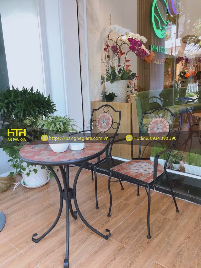 Ghế sắt cafe SVGT sang trọng