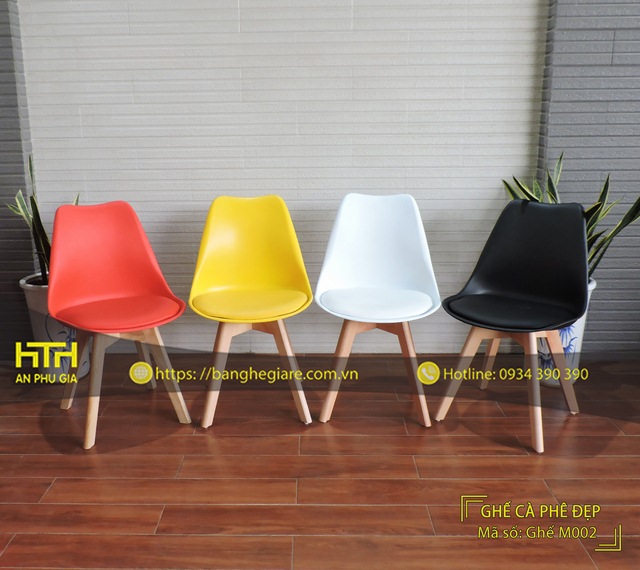 Bộ bàn ghế trà sữa M002 sang trọng