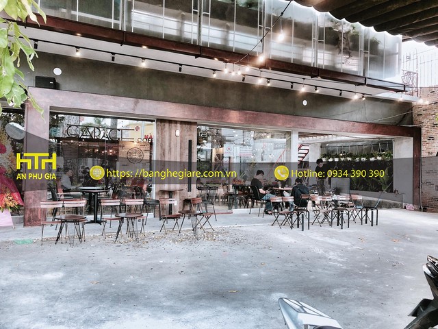 Mẫu bàn sofa cafe BSF03 kiểu dáng nhỏ gọn cho không gian quán